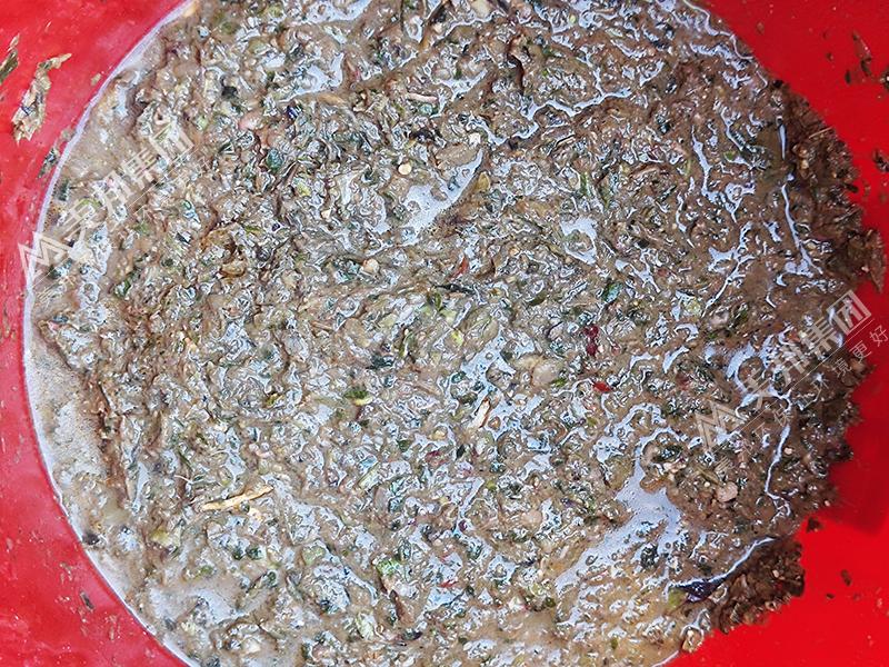 美邦帶式壓榨機(jī)在飯菜渣、餐廚垃圾脫水處理中的應(yīng)用